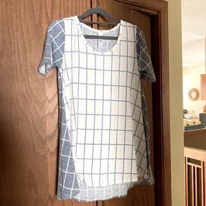 LulaRoe XXS White & Blue Window Pain Perfect Tee